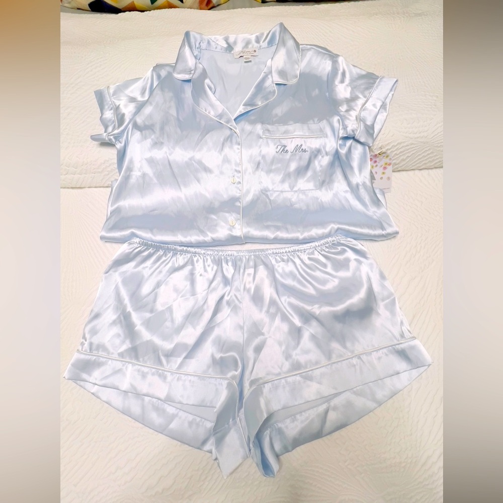 BLOOM BY JOQUIL: Brand New Light Blue - Mrs. Pajama Set - Size XL.